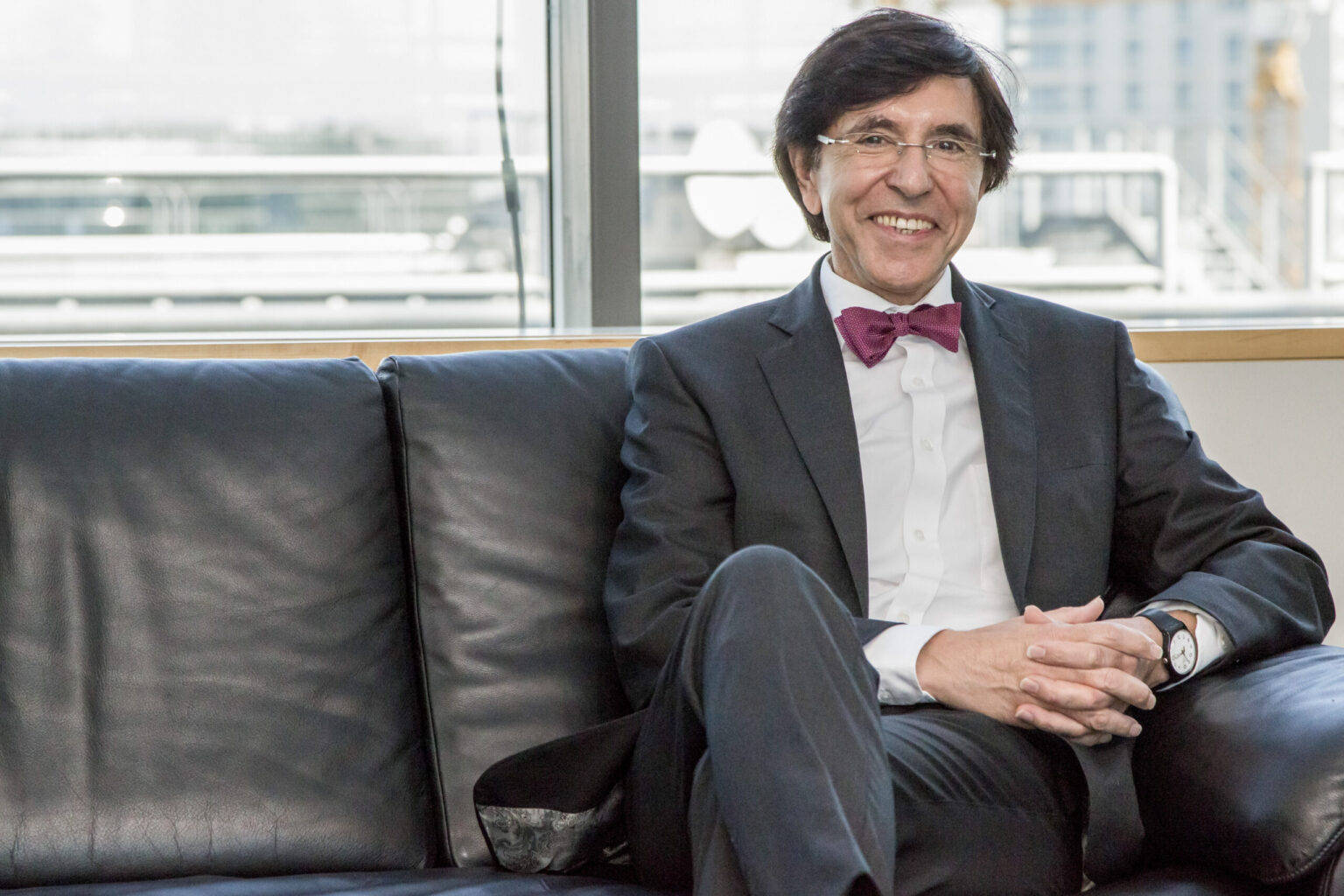 Elio Di Rupo : » Le Parlement Européen possède d’énormes pouvoirs par rapport à 1989. Et je compte les exercer. »